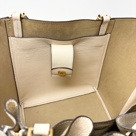 Tory Burch Oversized McGraw Dragonfly Bag in Brie Leather - Picture 12 of 16